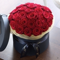 Red rose hatbox
